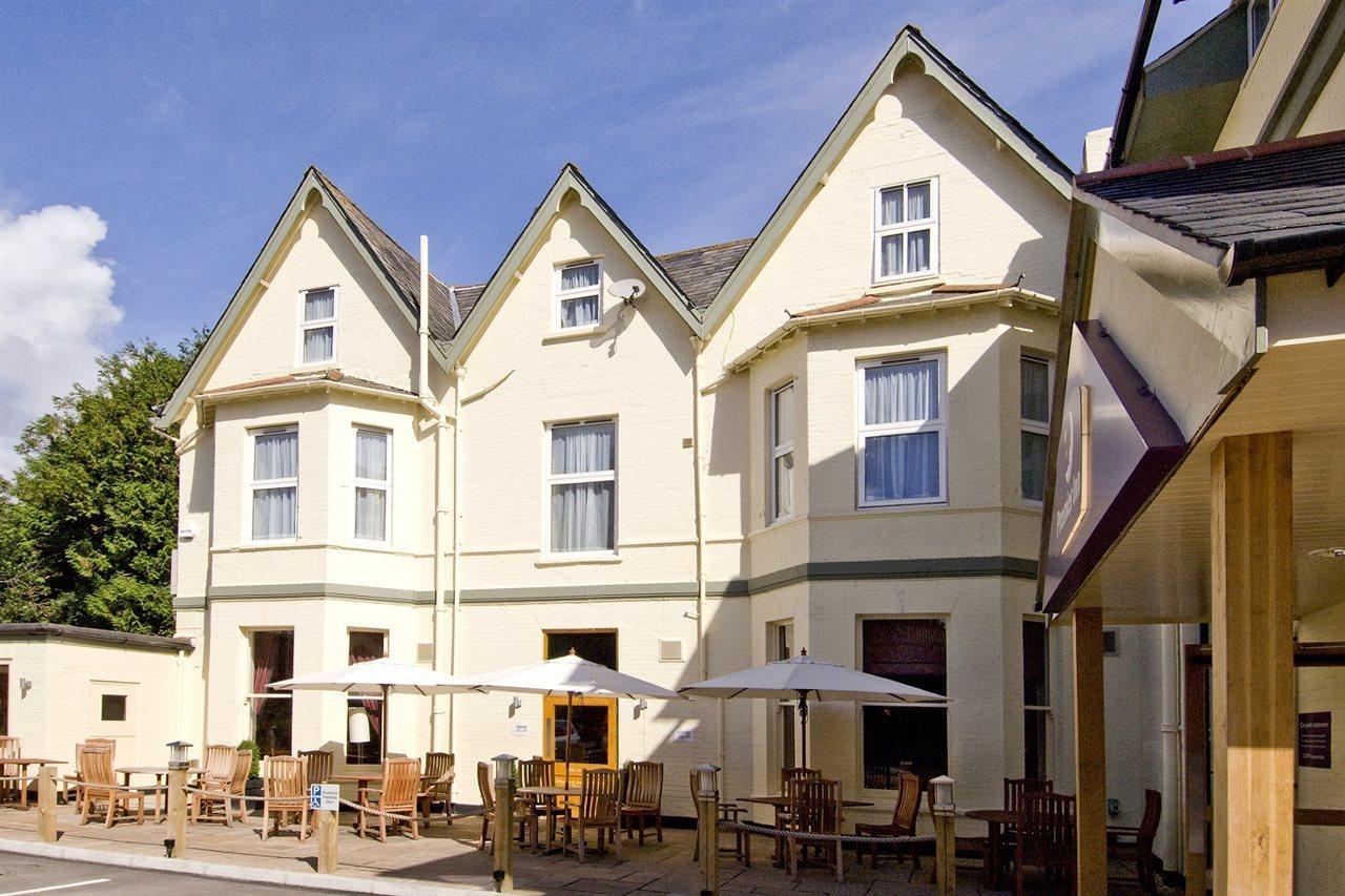 Premier Inn Bournemouth East Exteriör bild