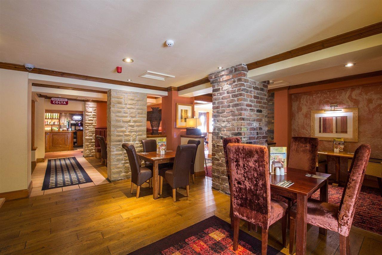 Premier Inn Bournemouth East Exteriör bild