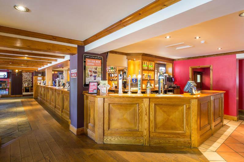 Premier Inn Bournemouth East Exteriör bild