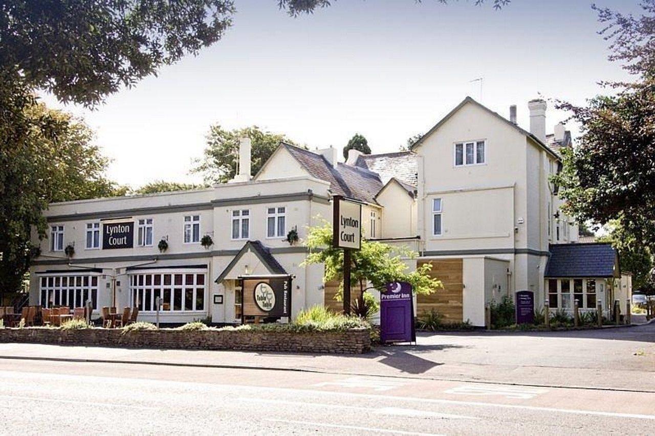 Premier Inn Bournemouth East Exteriör bild