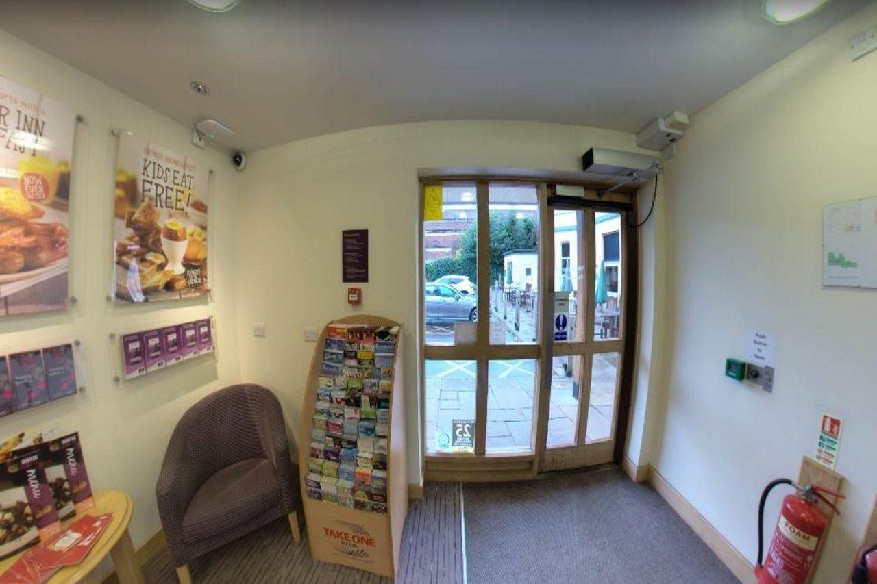 Premier Inn Bournemouth East Exteriör bild
