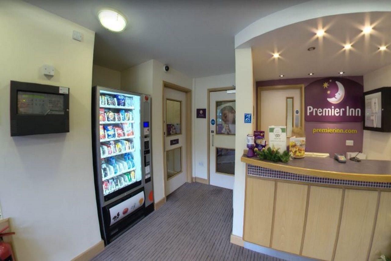 Premier Inn Bournemouth East Exteriör bild