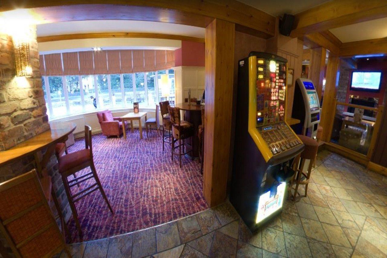 Premier Inn Bournemouth East Exteriör bild